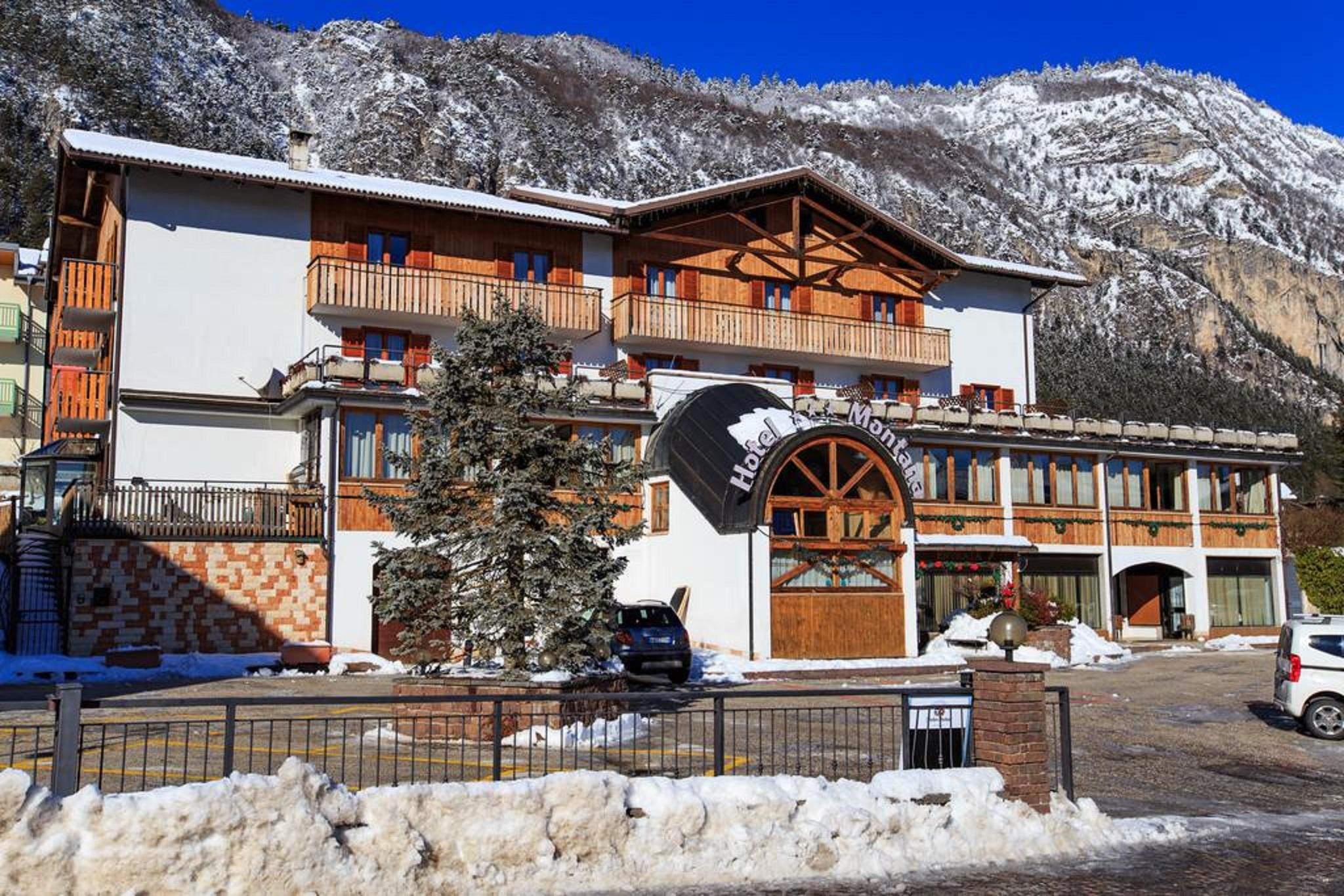 Hotel & Residence Montana Fai della Paganella Eksteriør billede